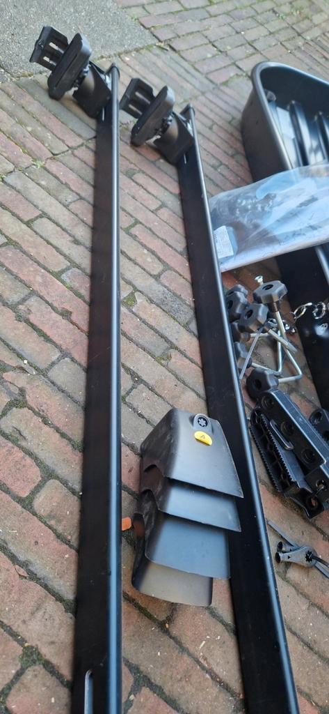 dakdragers Volvo V50 Stationwagon 2004 t/m 2012 (Zie andere, Auto diversen, Dakdragers, Zo goed als nieuw, Ophalen of Verzenden