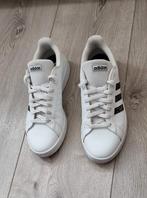 Adidas maat 44, Ophalen, Zo goed als nieuw