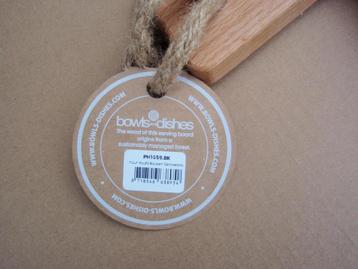 Puur Hout serveerplank van Bowls and Dishes beschikbaar voor biedingen