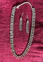 Feestelijke Ketting met stras steentjes, Sieraden, Tassen en Uiterlijk, Kettingen, Overige materialen, Gebruikt, Ophalen of Verzenden