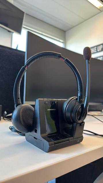 Plantronics W8200 headset incl toebehoren beschikbaar voor biedingen