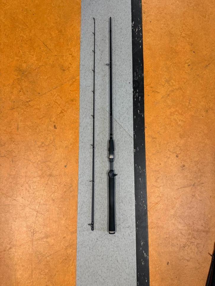 Westin W3 Vertical Jigging 2ND 14-28 Gram (Reel), Watersport en Boten, Hengelsport | Roofvissen, Zo goed als nieuw, Werphengel