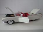 1959 Cadillac Eldorado Biarritz cabrio Maisto.Mint geen ovp, Hobby en Vrije tijd, Modelauto's | 1:18, Ophalen of Verzenden, Nieuw