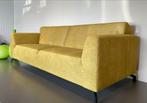 Montèl 2-zits bank – Geel | Compact & modern zitcomfort, Ophalen, Nieuw, Stof
