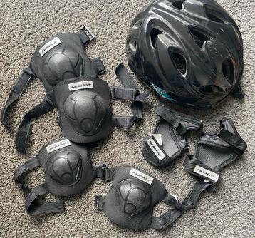 Beschermingsmateriaal skeeleren (helm, pols, elleboog, knie) beschikbaar voor biedingen