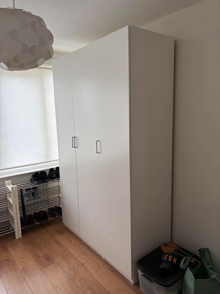 Ikea Pax kast, Huis en Inrichting, Kasten | Kledingkasten, Zo goed als nieuw, 200 cm of meer, 150 tot 200 cm, 50 tot 75 cm, Met deur(en)
