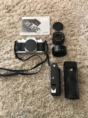 Canon AV-1 complete set  beschikbaar voor biedingen