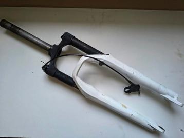MTB Voorvork rst 26 inch met Lockout  beschikbaar voor biedingen