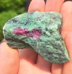 Robijn in Zoisiet edelsteen verzameling edelstenen stenen, Ophalen of Verzenden