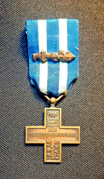 Italiaanse medaille.Merito di guerra.1939/1945 beschikbaar voor biedingen