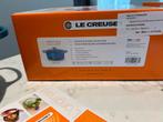 Nieuwe Le Creuset Braadpan 24 cm Deep Teal in de doos, Gietijzer, Nieuw, Ophalen of Verzenden, Keramische plaat