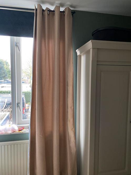 Gordijn, Huis en Inrichting, Stoffering | Gordijnen en Lamellen, Zo goed als nieuw, 200 cm of meer, 100 tot 150 cm, Beige, Ophalen