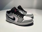 Nike Jordan 1 Low Smoke Grey Zeer netjes en origineel!, Gedragen, Ophalen of Verzenden, Overige kleuren