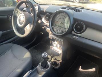 Airbag set + dashboard van een Mini ONE beschikbaar voor biedingen