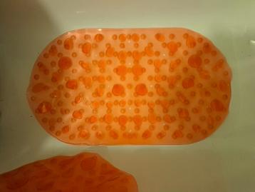 2x oranje antislip mat voor het bad beschikbaar voor biedingen