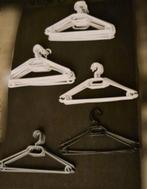Kledinghangers - Set van 39 stuks, Ophalen of Verzenden, Zo goed als nieuw, Kunststof, Kinderen en Volwassenen
