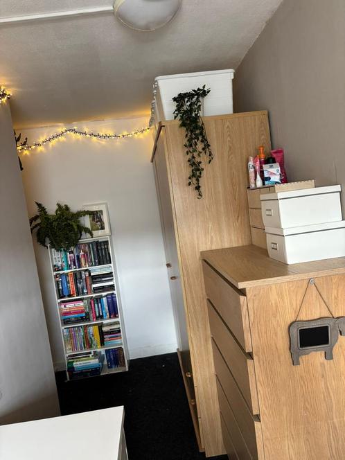 Studenten kamer per 1-8 te huur Ede Dames huis, Huizen en Kamers, Kamers te huur, Arnhem, Minder dan 20 m²