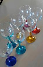 Zeven leuke gekleurde wijnglazen retrostijl., Ophalen of Verzenden, Zo goed als nieuw, Overige typen