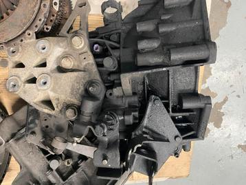 Versnellingsbak 2.2 HDi JTD Boxer Jumper Ducato 5 bak 20UM23 beschikbaar voor biedingen