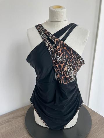 Mooi badpak maat 44 beschikbaar voor biedingen