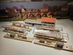 Station met perronnen verlichting N spoor trein 1:160, Hobby en Vrije tijd, Modeltreinen | N-Spoor, Overige merken, Gebruikt, Gelijkstroom of Wisselstroom