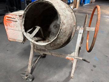 Betonmolen 140 liter - Gebruikt beschikbaar voor biedingen