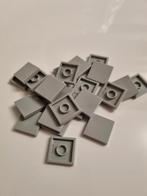100 nieuwe lego tegels 2x2 licht grijs LBG 3068, Ophalen of Verzenden, Nieuw, Losse stenen, Lego