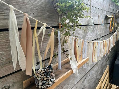 Handmade stoffen slinger, Hobby en Vrije tijd, Feestartikelen, Zo goed als nieuw, Versiering, Geboorte of Huwelijk, Ophalen of Verzenden