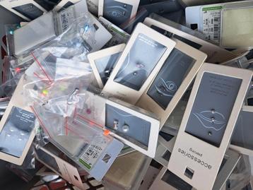 Partij piercings NIEUW IN VERPAKKING!!! beschikbaar voor biedingen