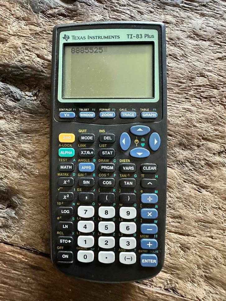 Te koop: TI-83 Plus grafische rekenmachine, Diversen, Rekenmachines, Zo goed als nieuw, Grafische rekenmachine, Ophalen of Verzenden