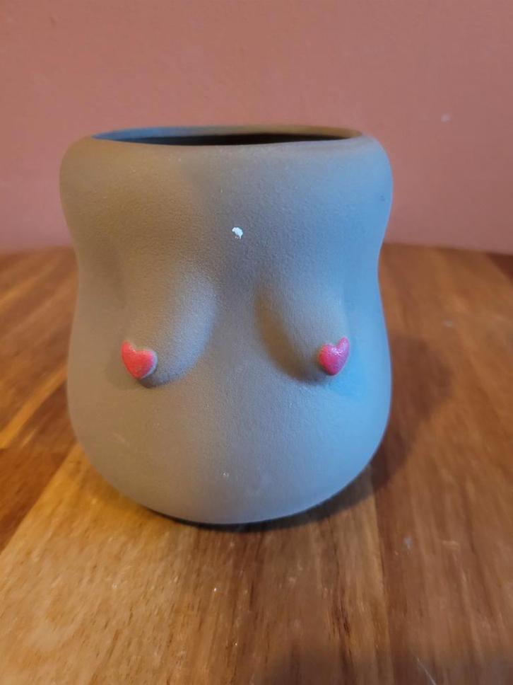 Borsten vaas - uniek en opvallend!, Huis en Inrichting, Woonaccessoires | Kandelaars en Kaarsen, Zo goed als nieuw, Kaars, Minder dan 25 cm