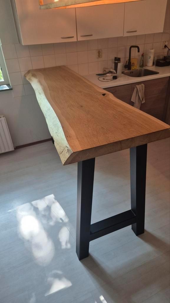 Bartafel met mooi afgewerkt boomstamblad, Huis en Inrichting, Barren, Zo goed als nieuw, Ophalen