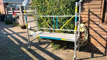 Kamersteiger beschikbaar voor biedingen