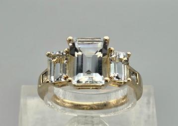 Gouden Vintage ring met aquamarijn en diamant. 2025/670. beschikbaar voor biedingen