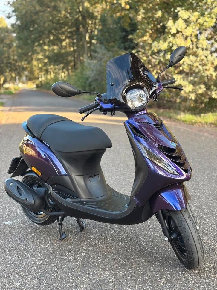 ✅ Zeer Nette Piaggio Zip Sp Brom 2017 4T (8300KM) PURPLE! ✅, Fietsen en Brommers, Scooters | Piaggio, Zo goed als nieuw, Zip, Benzine