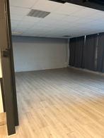 Ruimte voor kappers inclusief 2 Kappers stoelen, Diensten en Vakmensen, Kappers en Thuiskappers, Permanenten