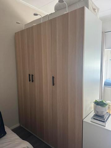 Pax kledingkasten ikea, incl verlichting!