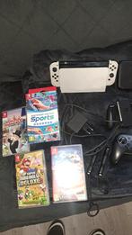 Nintendo Switch OLED + Games + Oplaadsysteem, Avontuur en Actie, 1 speler, Ophalen of Verzenden, Zo goed als nieuw
