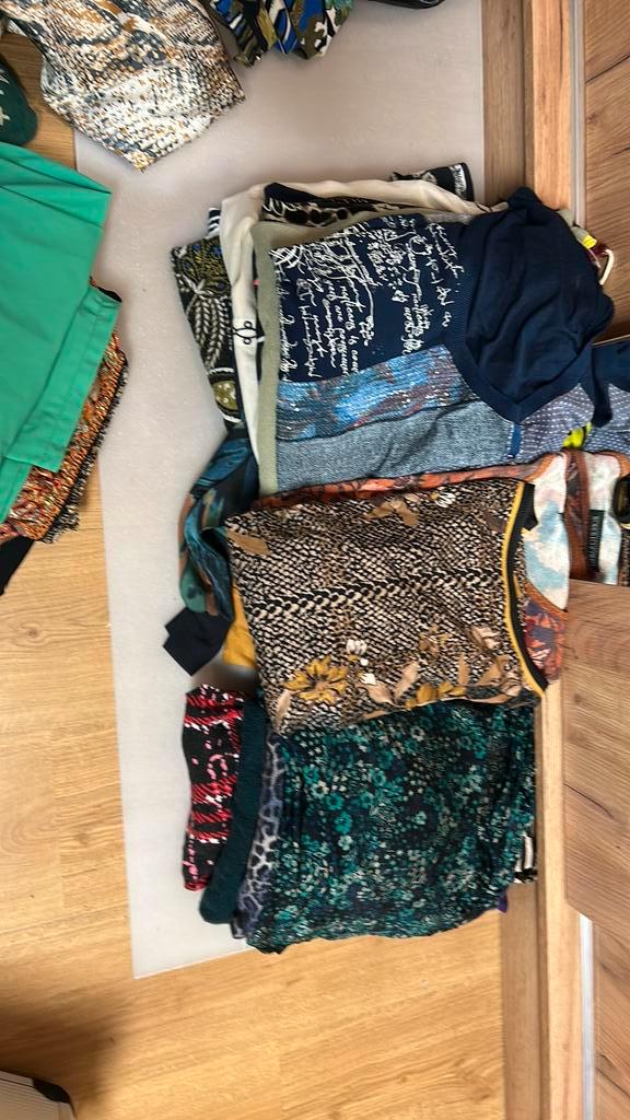 Kleding pakket, Kleding | Dames, Dames-kledingpakketten, Zo goed als nieuw, Maat 42/44 (L), Ophalen of Verzenden