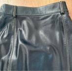 Kokerrok lamsleer van Escada  Helemaal Nieuw, Maat 38/40 (M), Zwart, Ophalen of Verzenden, Zo goed als nieuw
