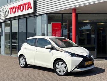 Toyota Aygo 1.0 VVT-i x-play | NAV by APP | A. CAMERA | AIRC beschikbaar voor biedingen