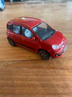 Fiat Panda Nuova   1:43.  Burago, Hobby en Vrije tijd, Modelauto's | 1:43, Ophalen of Verzenden, Zo goed als nieuw, Auto, Overige merken