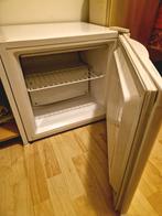 Small freezer - perfect combined with a small fridge, Ophalen, Zo goed als nieuw, Minder dan 60 cm, Minder dan 85 cm