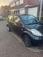 Daihatsu Sirion 1.0 51KW 2006 Zwart, Auto's, Voorwielaandrijving, 750 kg, Zwart, Sirion
