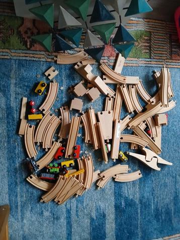 Treinset hout (gebruikt) beschikbaar voor biedingen