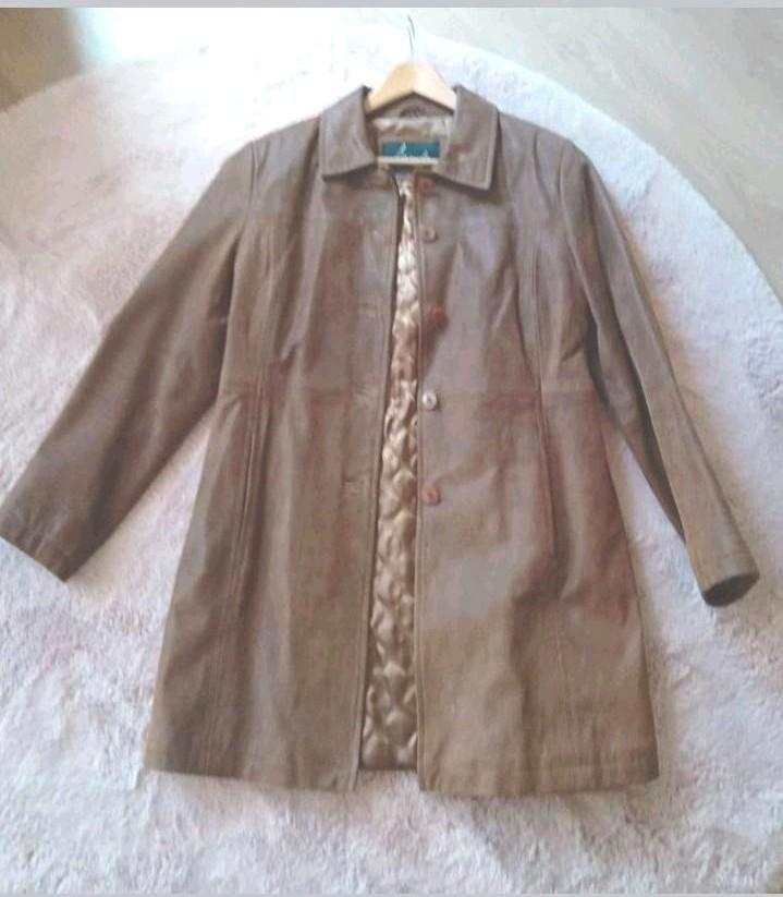 Lange Dames jas Echt leder Mt M/L (38/40)Izgst!, Kleding | Dames, Jassen | Zomer, Zo goed als nieuw, Maat 38/40 (M), Bruin, Ophalen