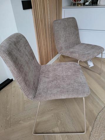 Nieuwe Karwei June stoelen 