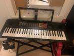 Yamaha PSR-F51 Keyboard met Standaard, Muziek en Instrumenten, Keyboards, Ophalen, 61 toetsen, Yamaha, Zo goed als nieuw