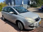 Opel Zafira 1.8 2008 7 persoons  moet weg, Auto's, Opel, 4 cilinders, Grijs, Zilver of Grijs, 750 kg