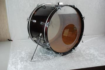 Pearl Basdrum wijnrood 22x  inch   <24242327> beschikbaar voor biedingen